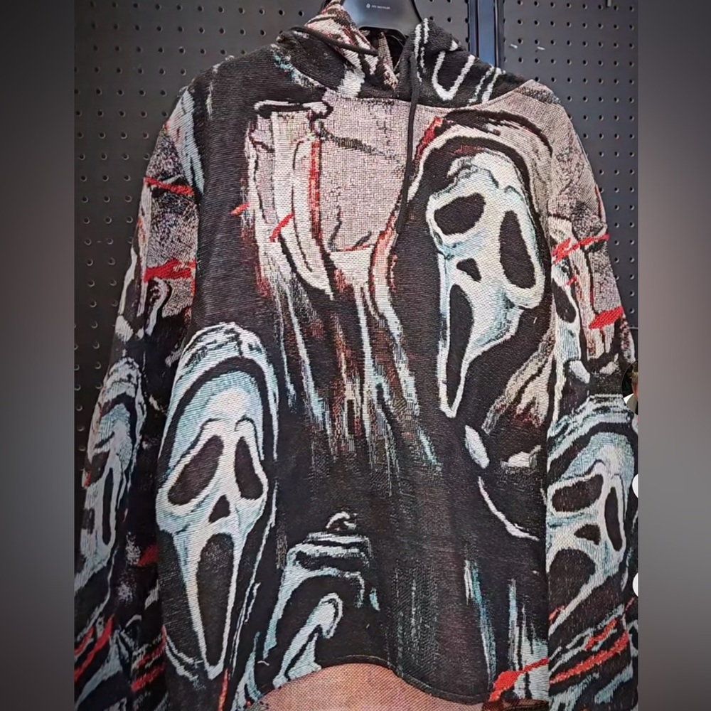Spencer's Black and White Scream Hoodie (Sprit Halloween)